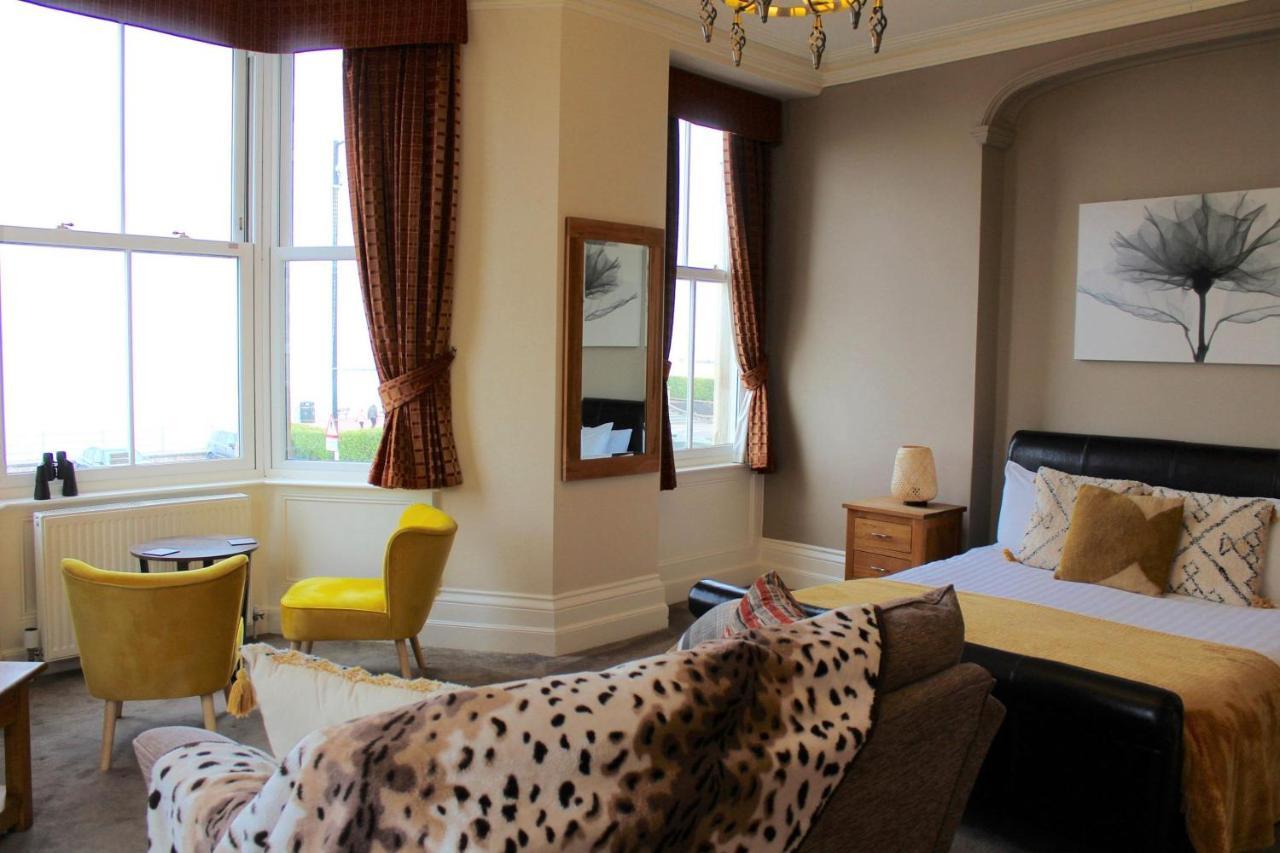 The Crown Hotel Morecambe Exterior photo