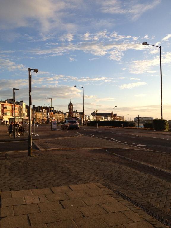 The Crown Hotel Morecambe Exterior photo