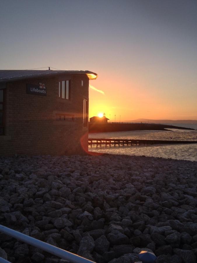 The Crown Hotel Morecambe Exterior photo